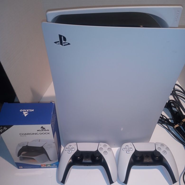PlayStation 5 digital console.  \w two controllers and controller charger
