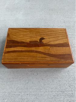Vintage Made in Taiwan Wooden Jewelry Box Inlaid Wood Velvet Lined 11”