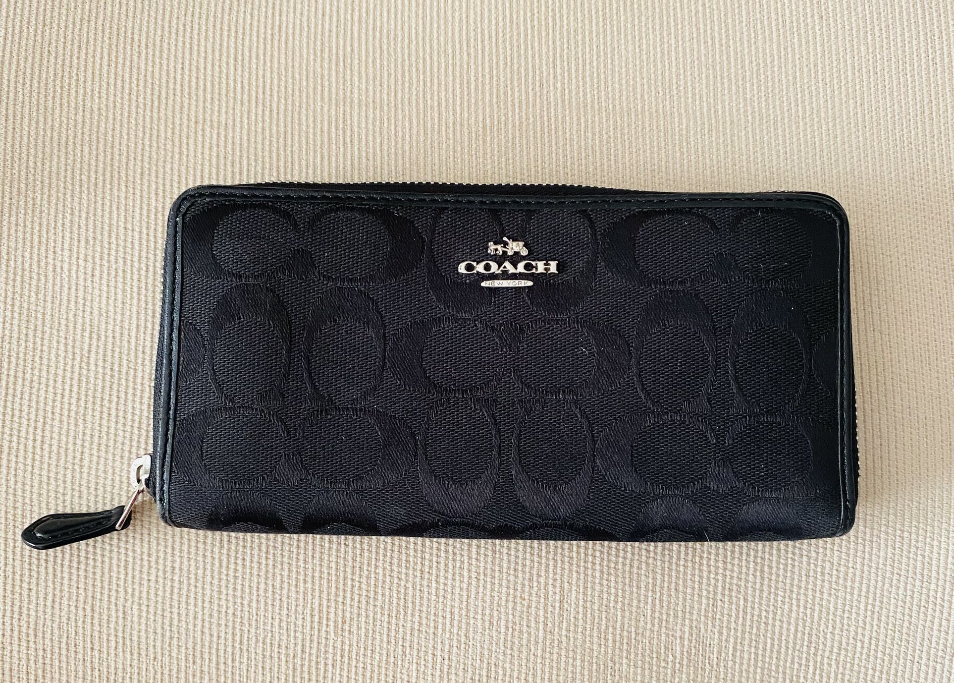 Coach Wallet Black With Zipper