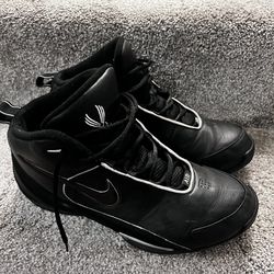 Men’s Nike Shoe