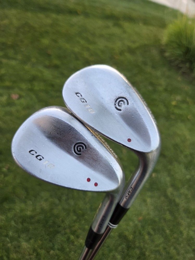 Cleveland CG10 52° Gapwedge & 56° Sandwedge Golf Club Set, RH