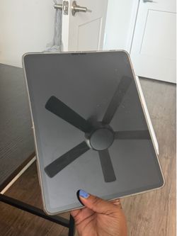 iPad Pro 12.9 inch 2022 cellular and WiFi