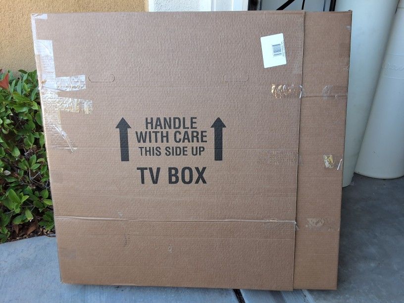 TV Moving Box 41.5"x36" (Expands to 67") – Adjustable Protection for Flat Screens

