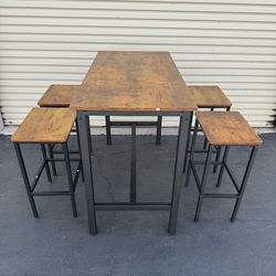 LIKE NEW 5-Piece Industrial Dining Set, Bar Table & 4 Stools Set, Space Saving for Pub & Kitchen