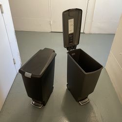 Simple Human slim plastic step cans (2)