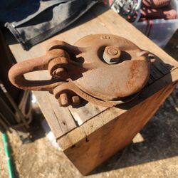 snatch block
