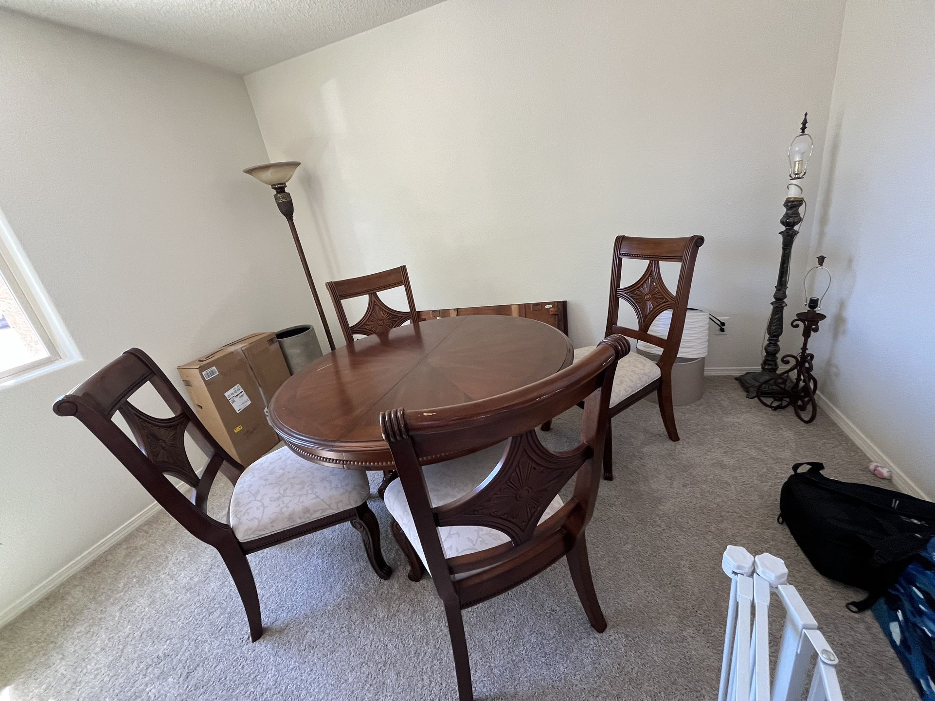 Solid Wood Dining Table W/ Middle Section 