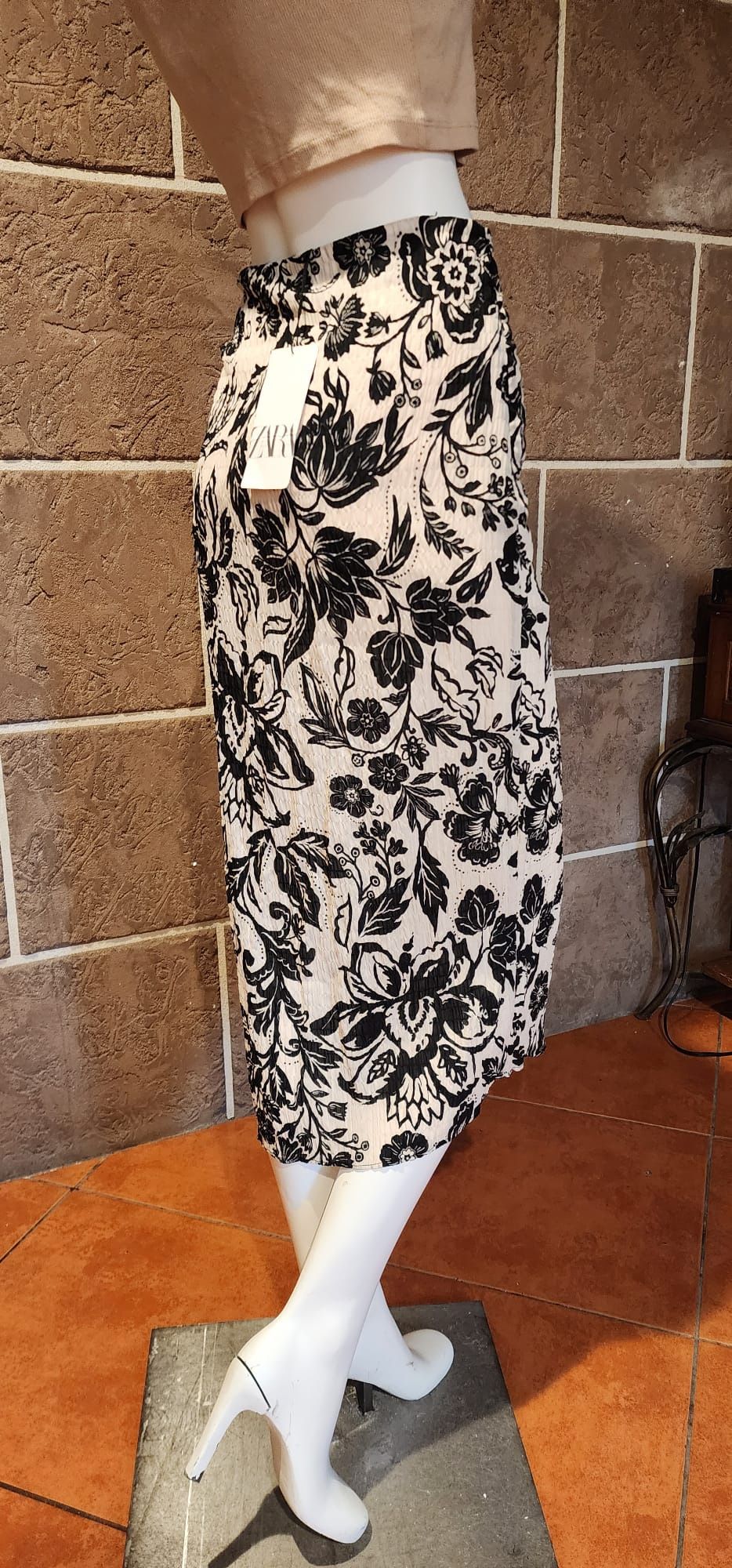 Black And Cream Zara Skirt!!