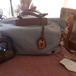 Dooney & Bourke. Luggage Bag