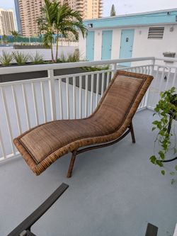 FREE — Vintage Rattan Wicker Chaise Lounge Chair