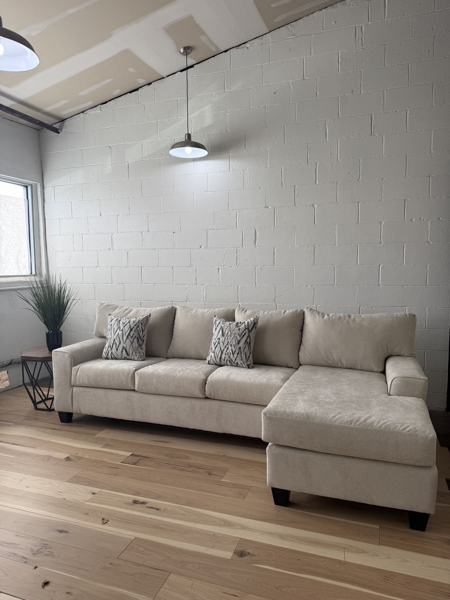 2 Piece Sectional Couch with Chaise