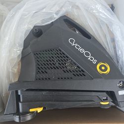 smart trainer The CycleOps Hammer *GREAT CONDITIONS "