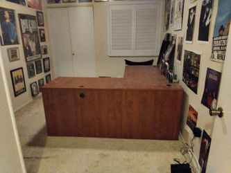 L-Shaped Wood Office Desk