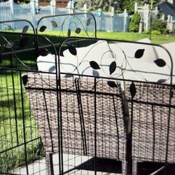 Sunnydaze Black Steel Fence