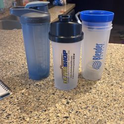 Shaker Bottles 