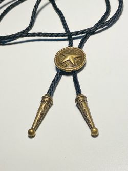 Brand New 1” Texas Star Bronze Bolo Tie. A Great Addition to Your Collection