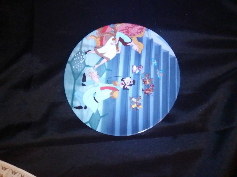 Collectible Cinderella Plate Set!