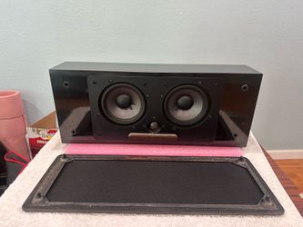 NHT VS-2a ( Now Hear This ) Center Speaker 180W- Piano Gloss Black. MADE IN USA