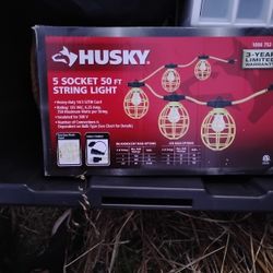 Husky 5 Socket 50ft String Light