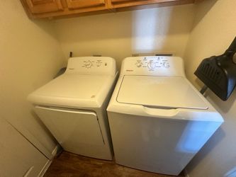 White washer and dryer