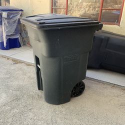 Large 95 Gallon Roll Out Toter Trash Carts 
