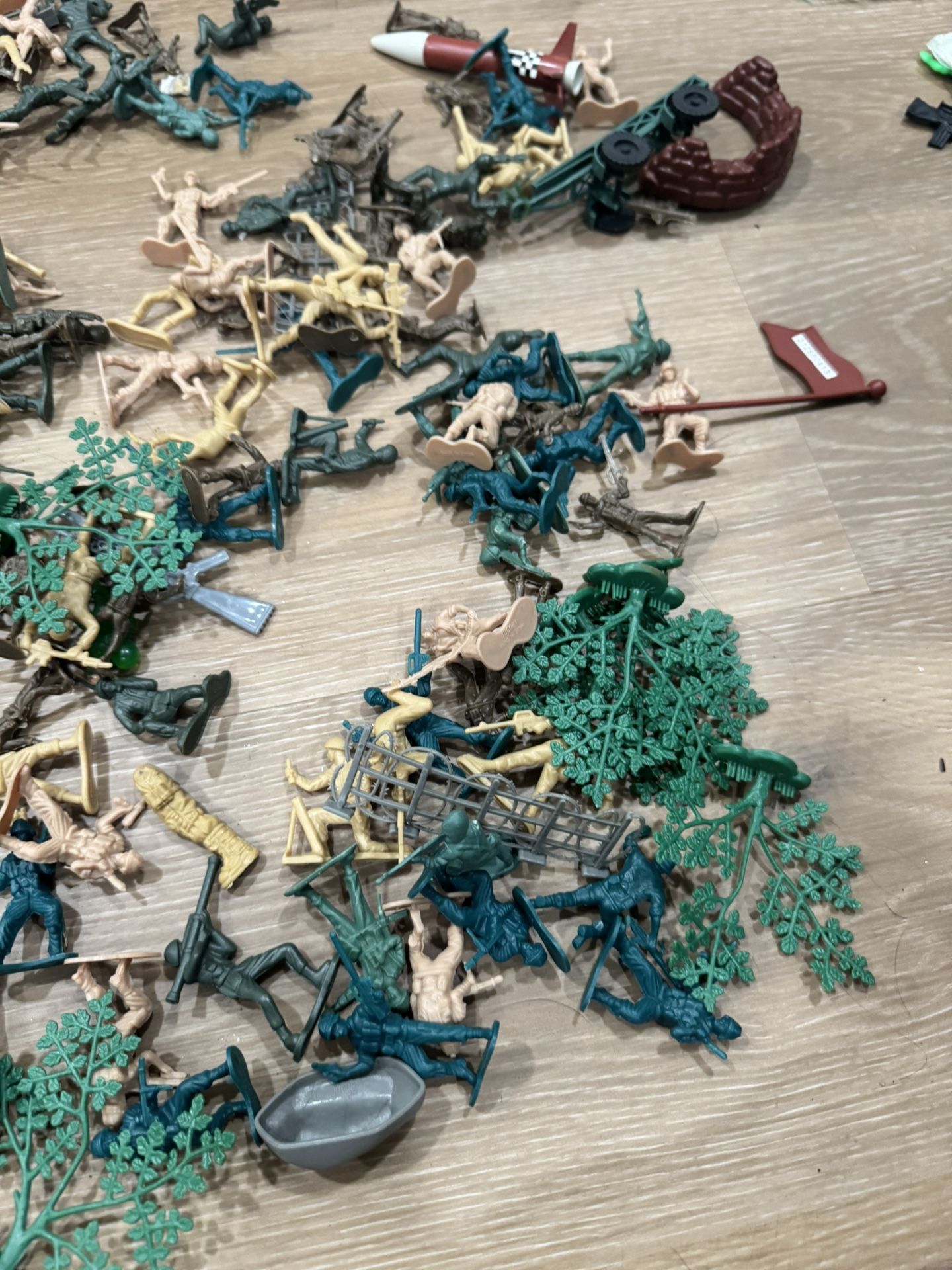 Green Military Figures