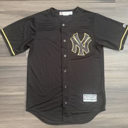 Majestic Cool Base New York Yankees Black/Gold Jersey Men’s Small