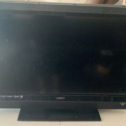 VIZIO 32 Inch TV