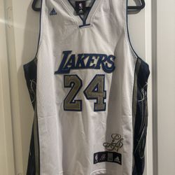 Kobe Bryant  Lakers Jersey & Dirk Jersey 