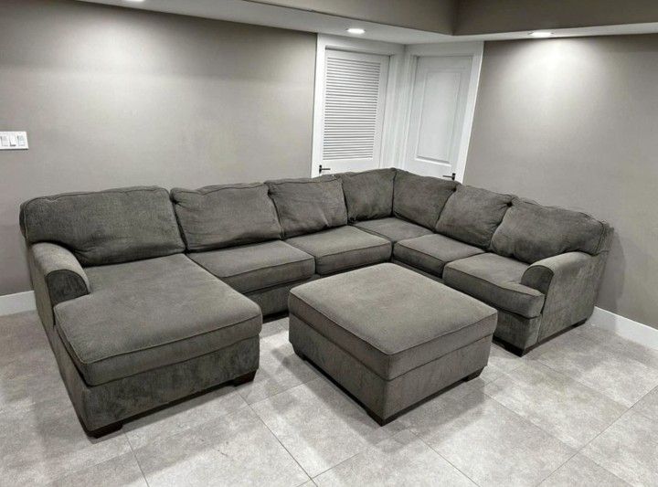 GORGEOUS SECTIONAL