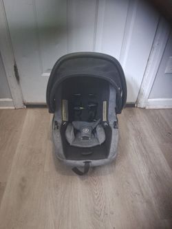 New born car seat