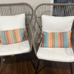 Outdoor And Indoor Chairs New
