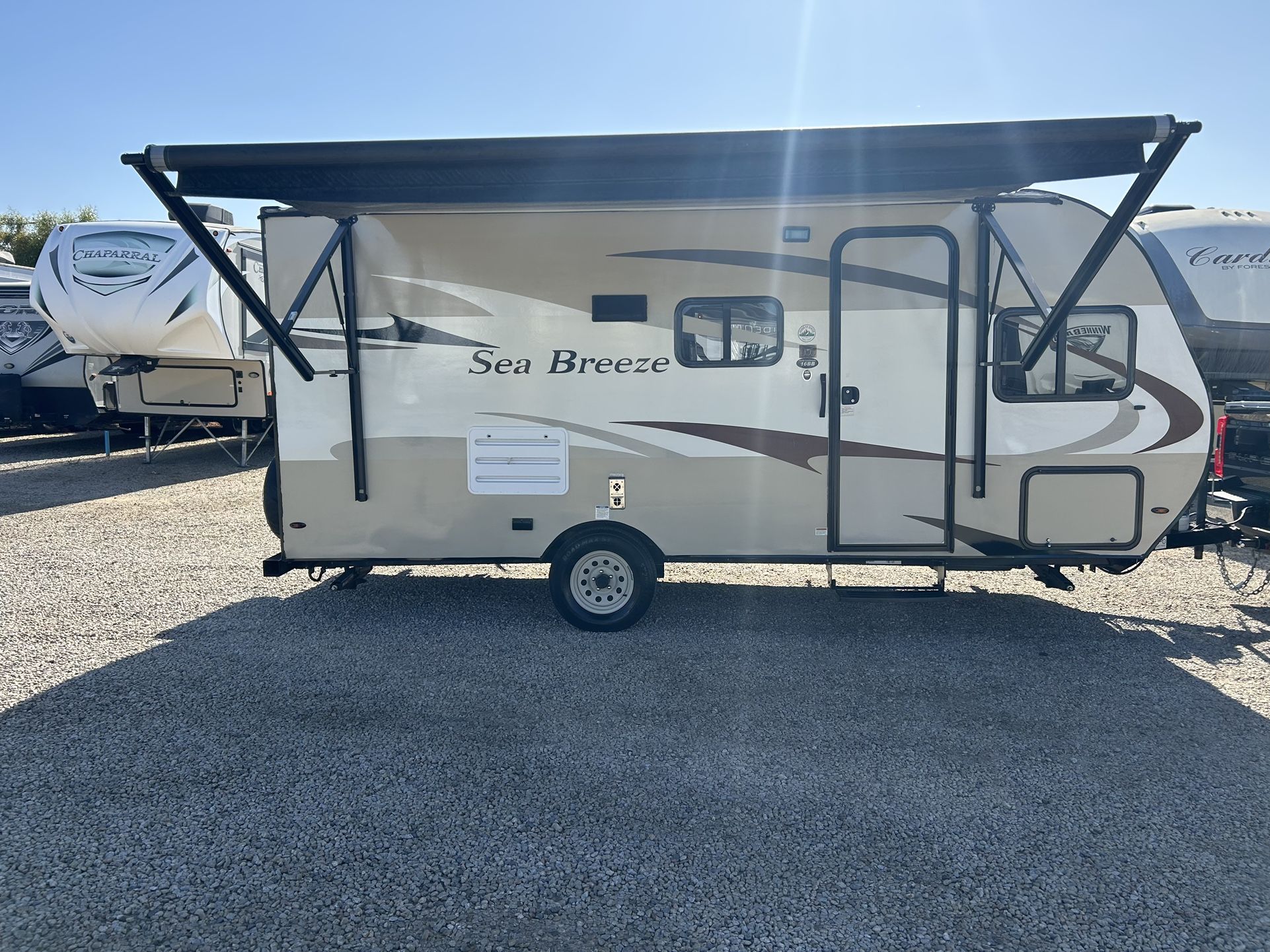 2018 Seabreeze Mini 16 Ft 3500lb Sleeps 5