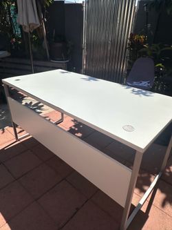 White Office Desk
