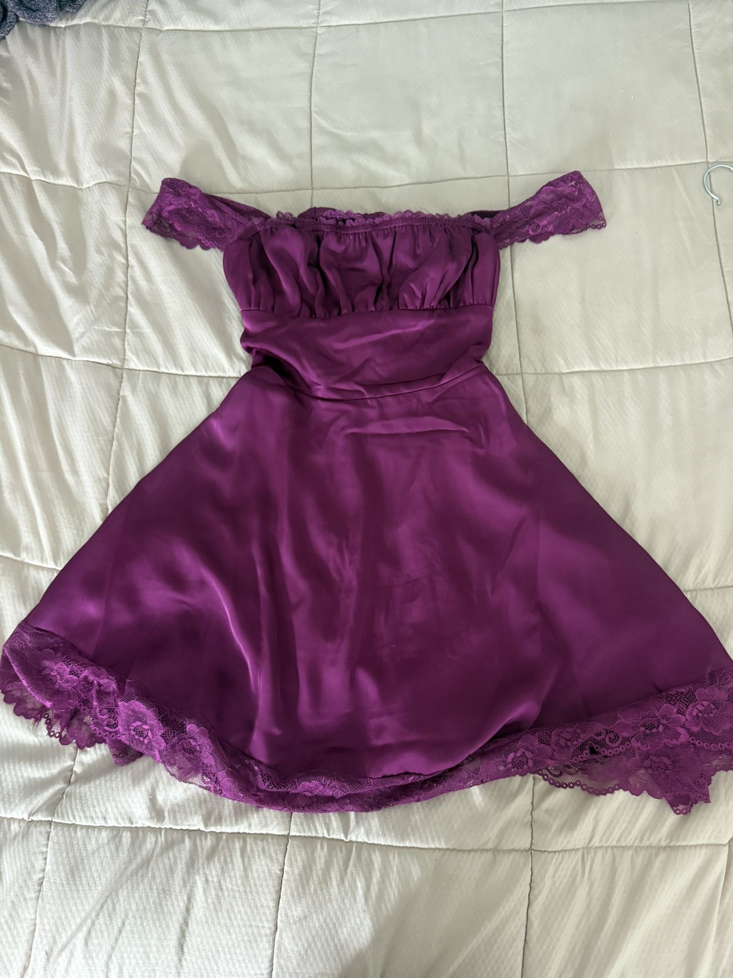 purple dress