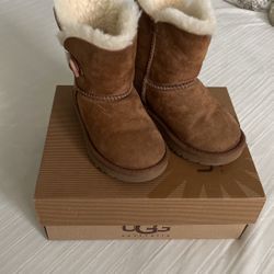 Girls Uggs 