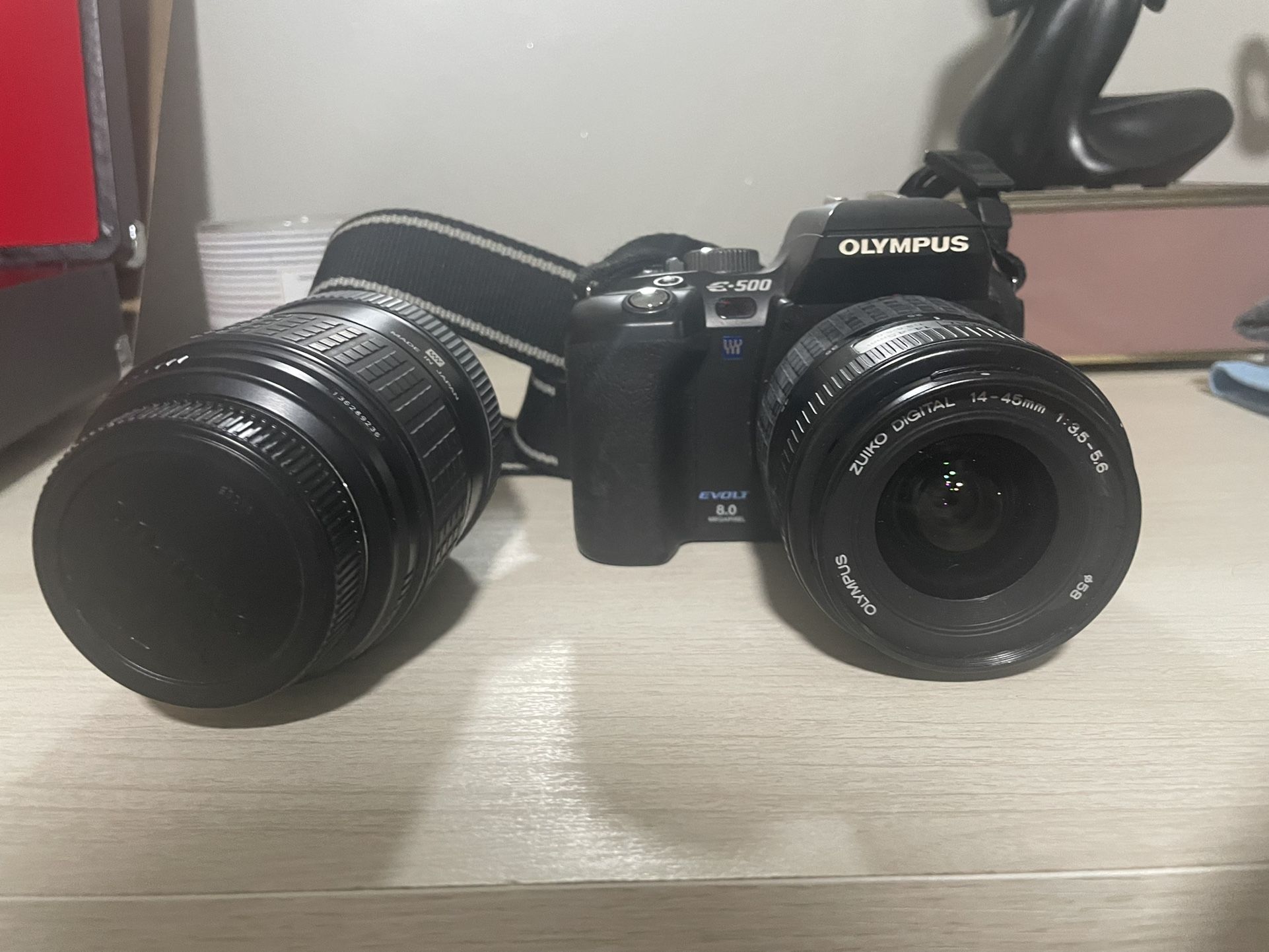 Olympus Evolt E-500 Camera . 