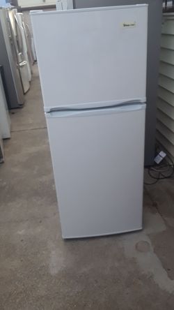 Refrigerador MARCA magit medida especial 24 fe ancho 3 meses de Garantía Delivery