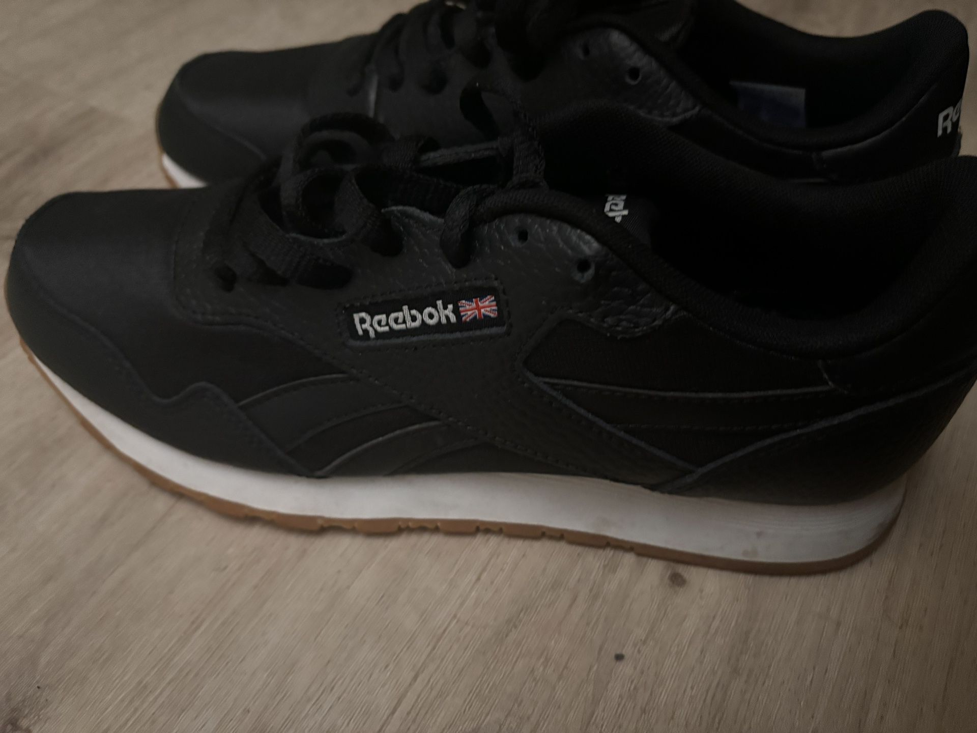 Reebok Shoes New 