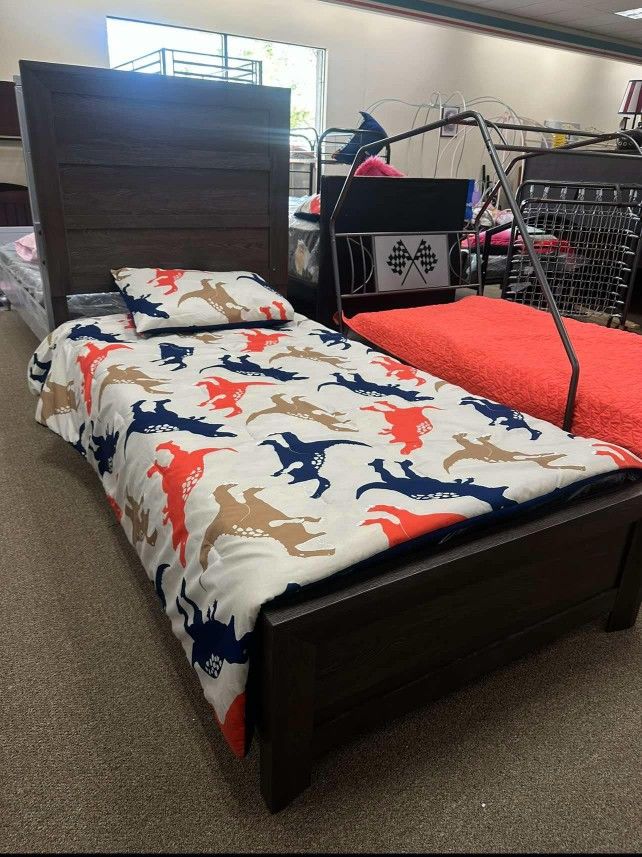 Kids Twin Bed