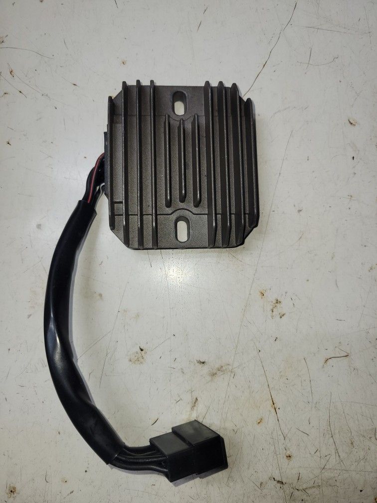 2005 Suzuki Gsxr 600 Stator And Rectifier