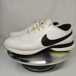Size 10 US Nike Air Zoom Victory Tour 2 golf shoes white /black