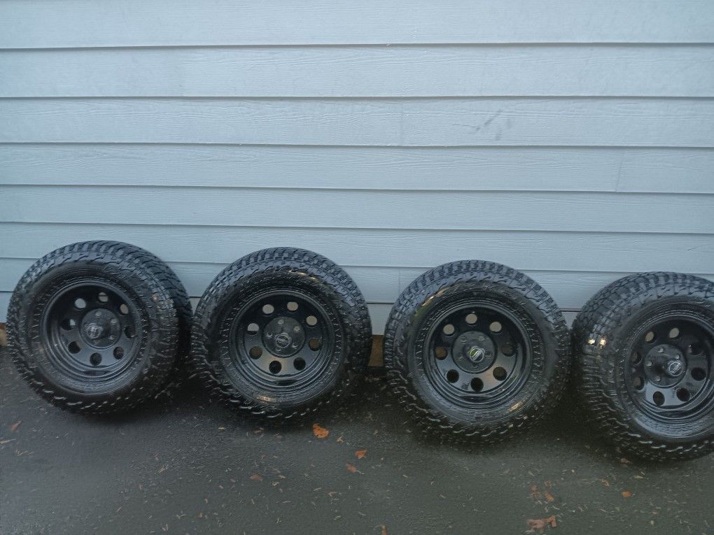 Falken Tires 235/75/r15 at4w And Rims