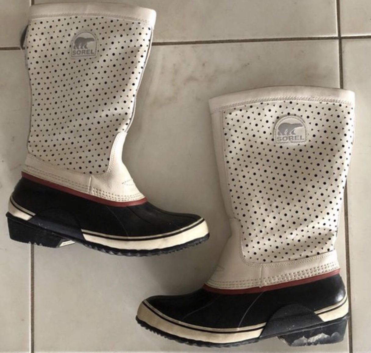 SOREL Snow Boots Waterproof SIZE 8 $60