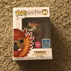 HARRY POTTER FAWKES FLOCKED FUNKO POP. HOT TOPIC EXCLUSIVE. 
