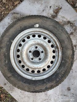 P205/75 R15. 95T Continental 