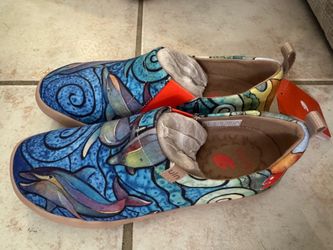 UIN Porpoise Women’s Shoes Size 6.5 Art Design Brand New in Box