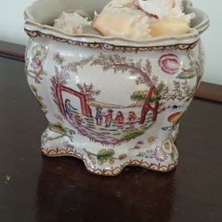 antique porcelain or faience jardiniere or bowl W/ Shells
