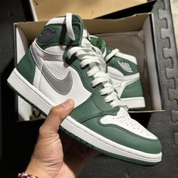 Air Jordan 1 High OG (Green/White)