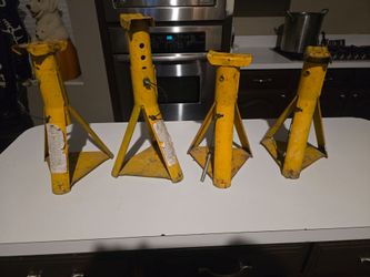 4 used jackstands